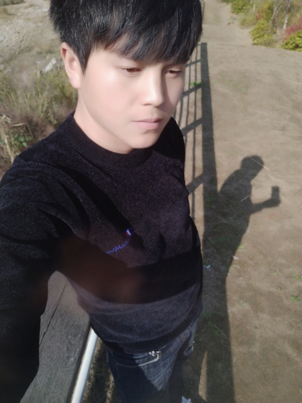 一直在等着你的第二张照片--贵州蓝颜知己交友网