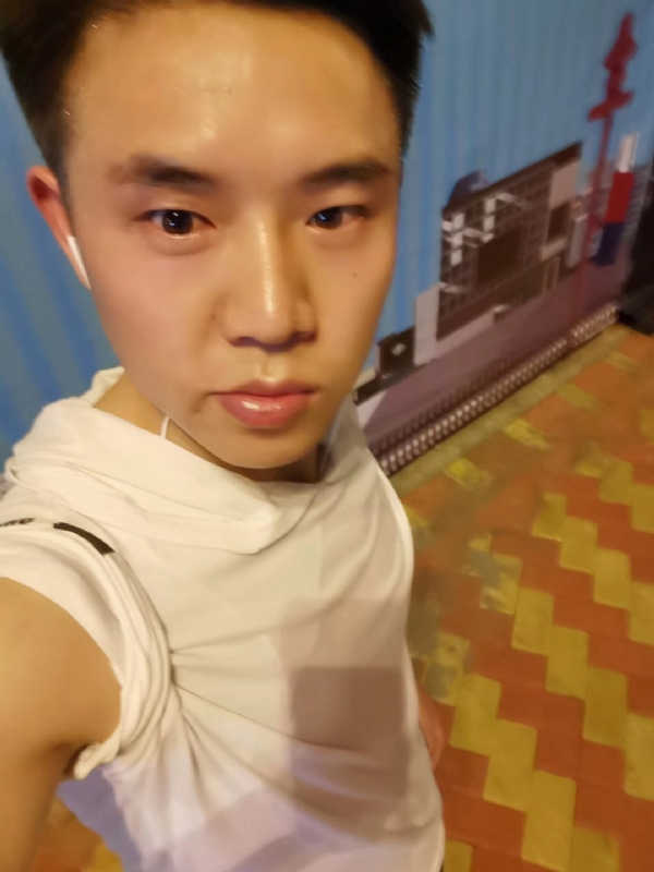 小雷的第一张照片--贵州蓝颜知己交友网