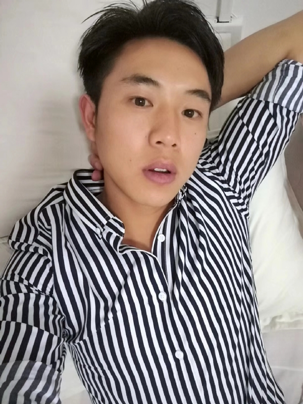 小雷的第二张照片--贵州蓝颜知己交友网