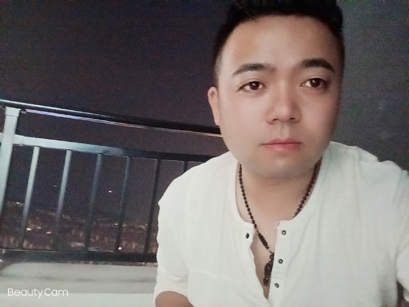 可么嗯哼的第一张照片--贵州蓝颜知己交友网