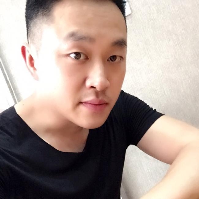 愿得一人心的第一张照片--贵州蓝颜知己交友网