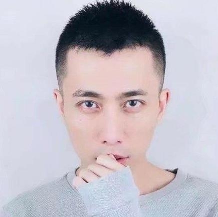 辛酉的第一张照片--贵州蓝颜知己交友网