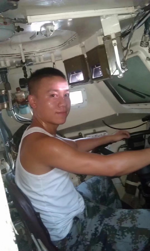 哥哥的第一张照片--贵州蓝颜知己交友网