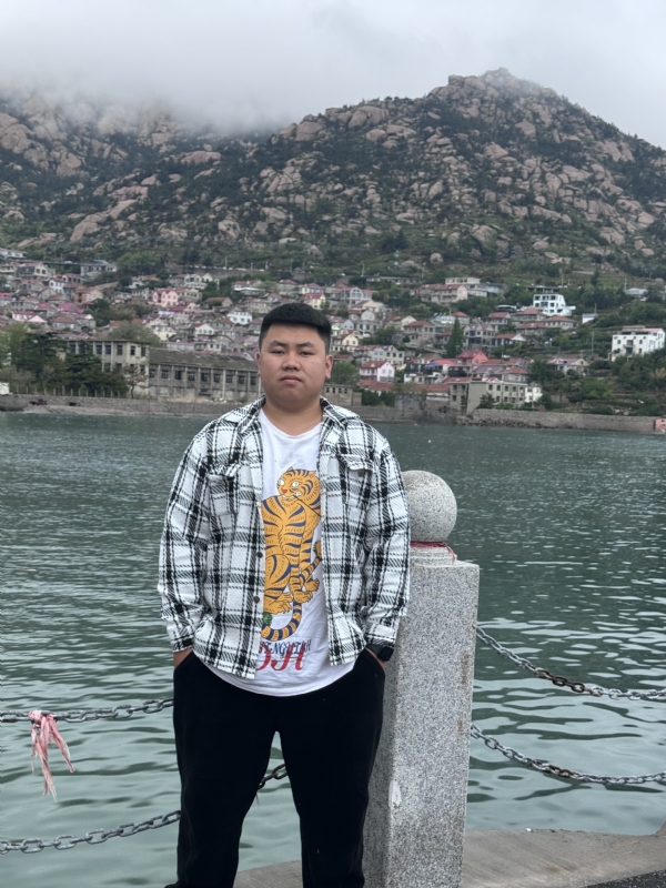 谨慎的第一张照片--贵州蓝颜知己交友网